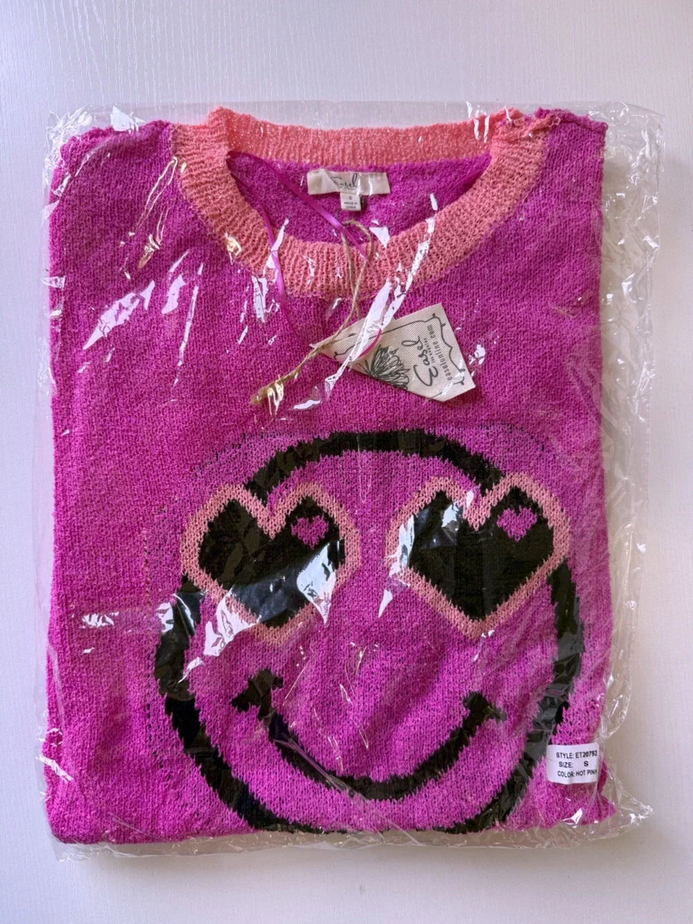 Easel | Delulu for the Plot Distressed Smiley Sweater Heart Eyes Pink New Small